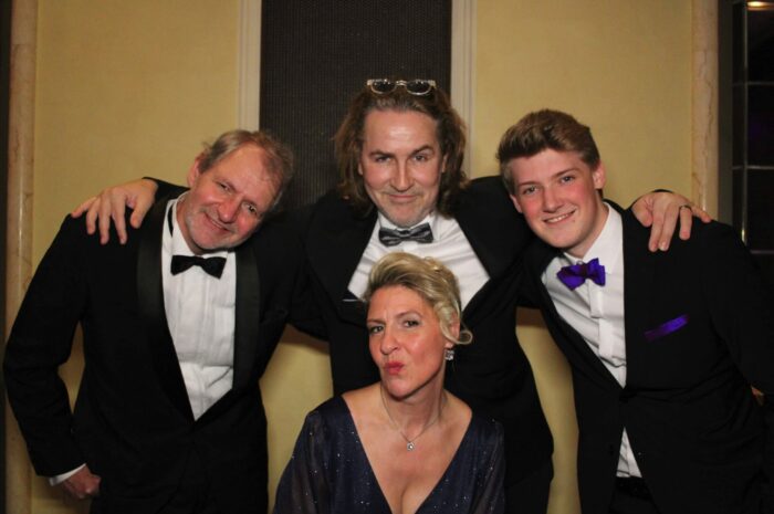 dtb2032009_org_C1FC204-FB_BD238315_25_2